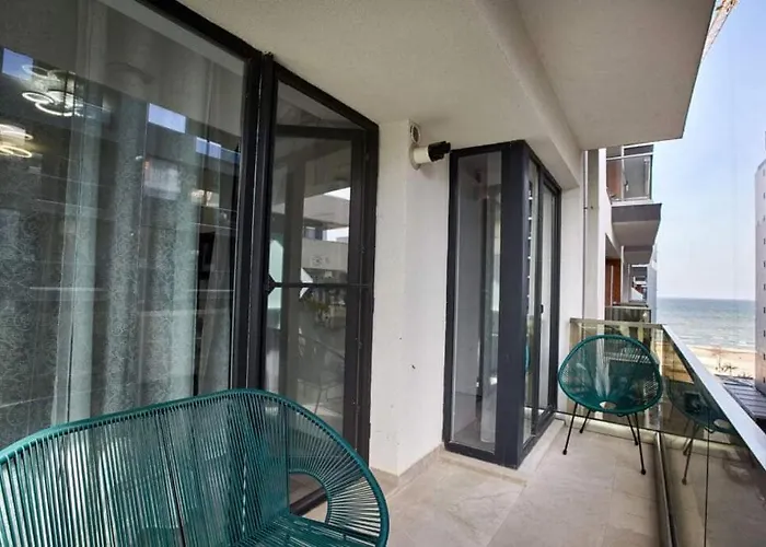 Black Sea - Mang Apartman *